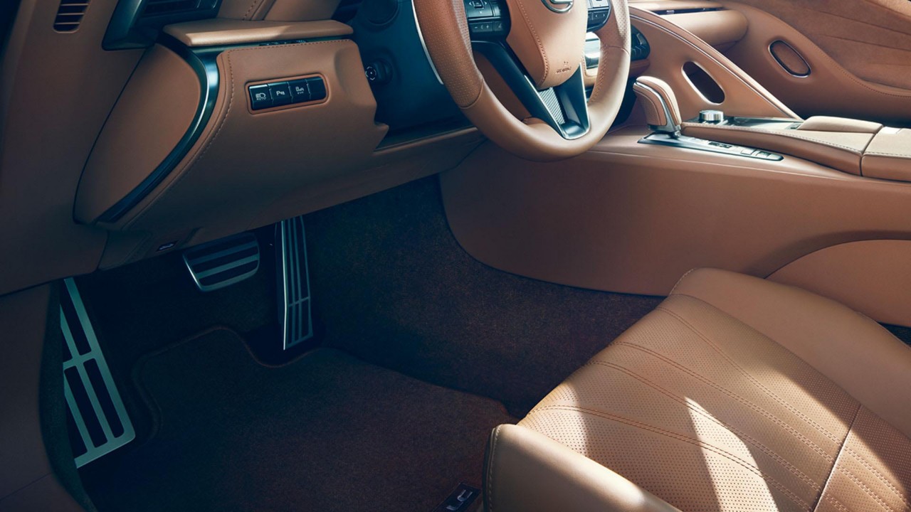 Lexus LBX