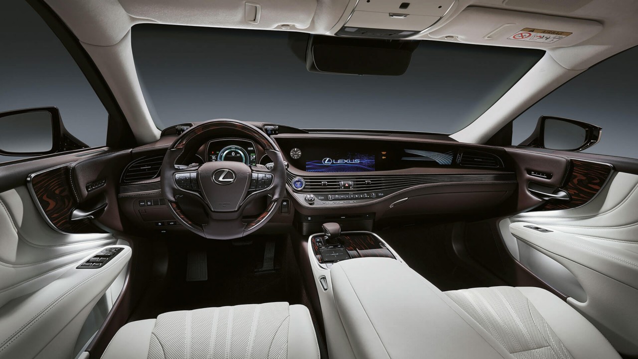 2018-lexus-ls-features-driver-focused-cockpit-1920x1080tcm-3154-1175906